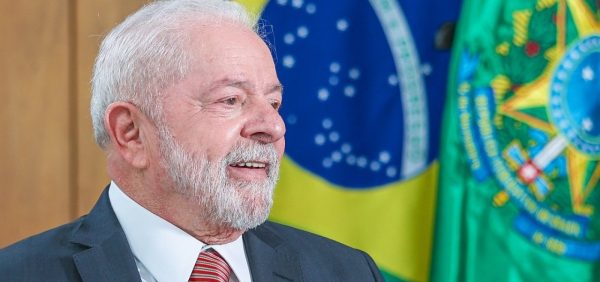 Em evento no Palácio do Planalto, o presidente Luiz Inácio Lula da Silva (PT) vai lançar o programa Acredita nesta segunda-feira (22/4). O objetivo é reestruturar o mercado de crédito no país. Para isso, serão criadas linhas de crédito para setores como microempreendedores individuais e microempresas. Uma delas é o Procred 360, para microempreendedor individual (MEI) e microempresas com faturamento de até R$ 360 mil.