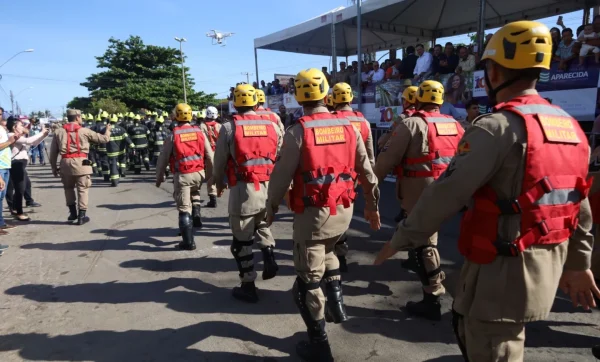 Aparecida de Goiânia comemora 102 anos de fundação no próximo sábado (11), com um desfile cívico na Avenida Independência, às 9h. Além das apresentações de várias escolas, bandas marciais e grupos das forças de segurança, também será servido gratuitamente um bolo temático de 102 metros em alusão ao número de aniversários da cidade.