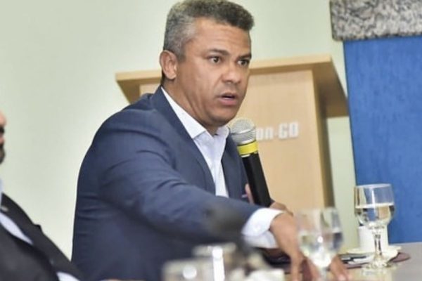 Denes Pereira Alves pede afastamento da Seinfra após operação policial