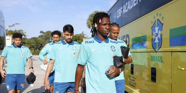 A seleção brasileira masculina de futebol fez nesta quinta-feira (6/6) o último treino em Orlando, na Flórida (Estados Unidos). A equipe do técnico Dorival Júnior segue para o estado Texas, onde enfrenta o México, no primeiro de dois amistosos antes da Copa América.