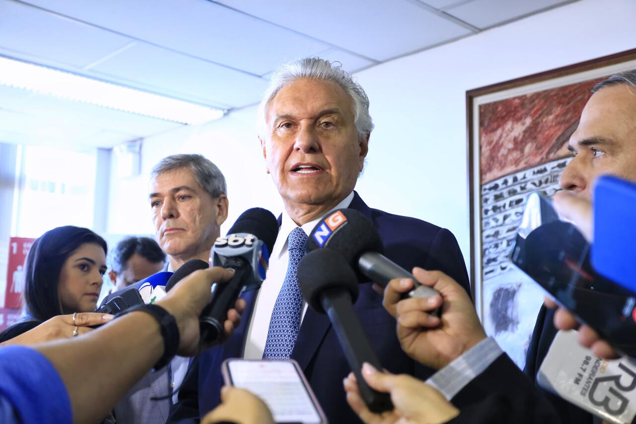 O governador Ronaldo Caiado divulga nesta segunda-feira (8/7) os indicadores criminais em Goiás no primeiro semestre de 2024 em um comparativo com 2023. O governador, no entanto, adiantou que o levantamento, feito pelo Observatório de Segurança Pública, da Secretaria de Estado da Segurança Pública (SSP-GO), revelou uma queda contínua dos índices. 