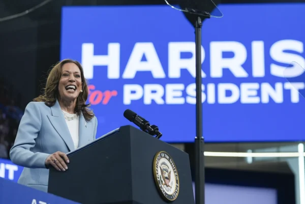 A vice-presidente dos Estados Unidos, Kamala Harris, lança neste domingo (4/8) a campanha "Republicanos por Harris", visando atrair eleitores republicanos insatisfeitos com a candidatura de Donald Trump. O programa, descrito pela equipe de Harris como uma "campanha dentro de uma campanha"