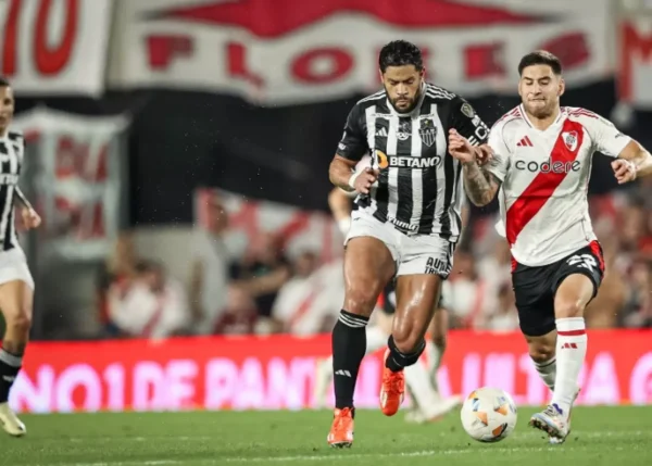 O Atlético-MG está na final da Copa Libertadores da América depois de 11 anos. O time campeão de 2013 suportou a pressão da torcida e da equipe do River Plate, nesta terça-feira (29/10), no Monumental de Núñez, em Buenos Aires, arrancou um empate sem gols e garantiu vaga na decisão