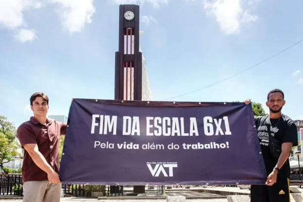 A hashtag "Fim da Escala 6x1" foi um dos assuntos mais comentados na rede social X, antigo Twitter, neste sábado (9).