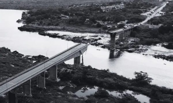 As inspeções realizadas pelo Dnit (Departamento Nacional de Infraestrutura de Transportes) mostram que a ponte Juscelino Kubitscheck de Oliveira, que desabou entre os municípios de Aguiarnópolis (TO) e Estreito (MA)